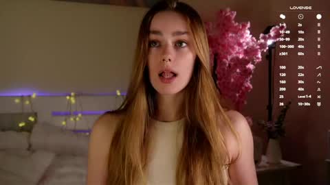 Snapshot of emiliaheather chatting on April 18, 2026, 1:15 pm Tessa online show from April 18, 2026, 1:15 pm
