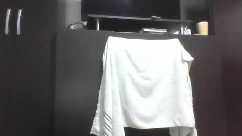 emiliahoney online show from December 16, 2025, 11:59 am