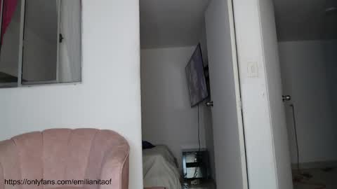 Snapshot of emilianita chatting on June 8, 2026, 3:18 am emilianita online show from June 8, 2026, 3:18 am