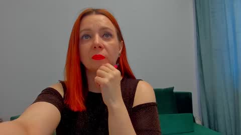 Snapshot of emilianna666 chatting on May 18, 2026, 10:10 am Emiliana online show from May 18, 2026, 10:10 am