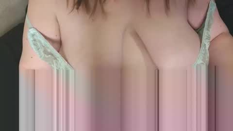 emilie foxx online show from February 11, 2026, 5:18 pm