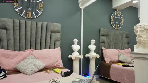 Emilio online show from February 22, 2026, 3:18 am