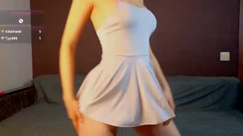 Snapshot of emiliyamoye chatting on July 29, 2026, 3:15 am Emily 3 online show from July 29, 2026, 3:15 am