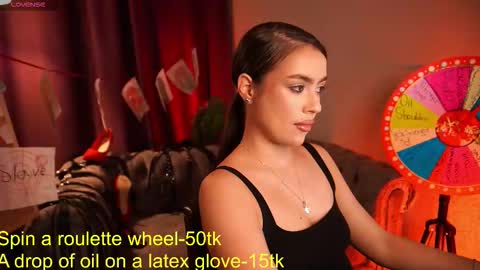  Emiliya  online show from September 25, 2025, 12:42 pm