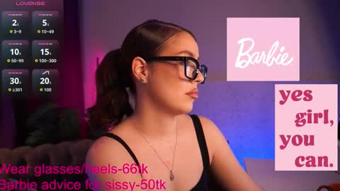  Emiliya  online show from November 7, 2025, 1:11 pm