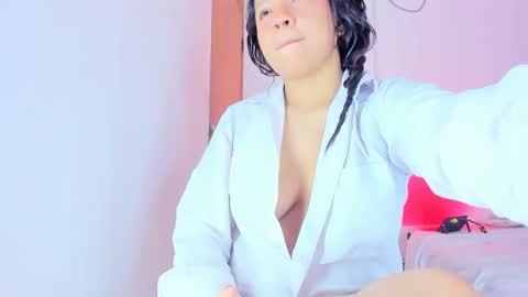 emily online show from September 12, 2025, 6:19 pm