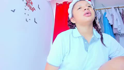 emily online show from November 23, 2025, 1:33 pm