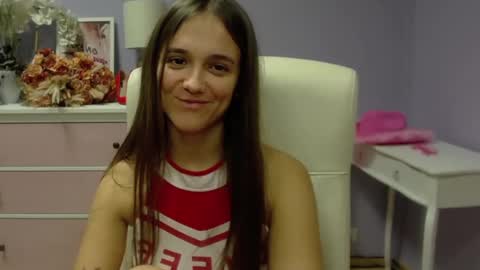 Emilly online show from February 4, 2025, 10:54 am