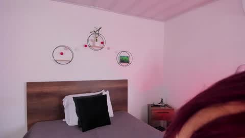 Snapshot of emillygonzalez chatting on December 19, 2024, 9:38 pm . . online show from December 19, 2024, 9:38 pm