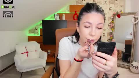 Snapshot of emillytaylor chatting on February 17, 2026, 4:42 am EmillyTaylor online show from February 17, 2026, 4:42 am