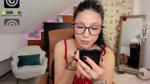 Snapshot of emillytaylor chatting on May 26, 2026, 3:46 am EmillyTaylor online show from May 26, 2026, 3:46 am