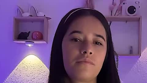 Snapshot of emily1823 chatting on December 17, 2025, 10:10 am Emily online show from December 17, 2025, 10:10 am