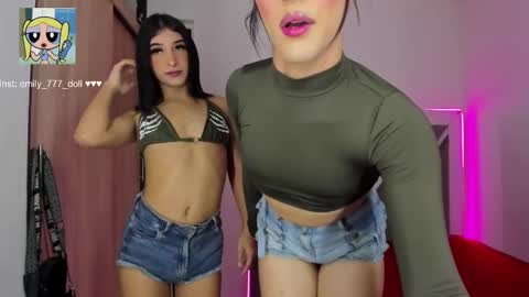 Snapshot of emily_777_doll chatting on January 6, 2025, 8:35 am Emily hernandez online show from January 6, 2025, 8:35 am