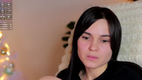 Snapshot of emily___cute chatting on December 29, 2024, 5:01 pm Emily Cute online show from December 29, 2024, 5:01 pm
