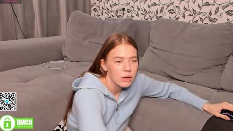 Emily end Darren online show from January 22, 2025, 8:17 pm