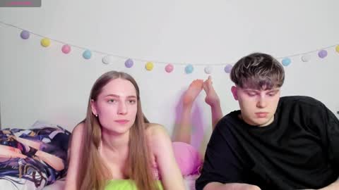 emily_and_ilumi online show from January 4, 2025, 12:37 am