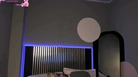 Snapshot of emily_beltonn chatting on October 9, 2025, 8:07 pm online show from October 9, 2025, 8:07 pm