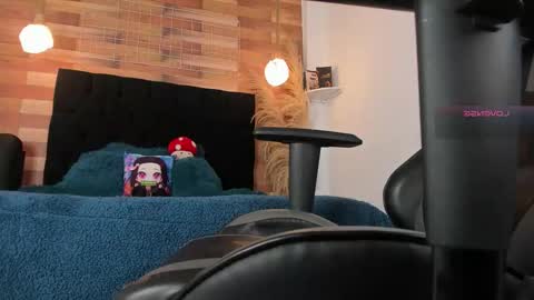 emily_brown04 online show from October 3, 2025, 10:23 am