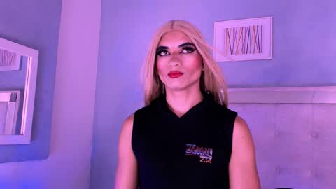 emily_castillo1_ online show from September 21, 2025, 5:53 am