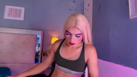 emily_castillo1_ online show from July 29, 2026, 6:22 am