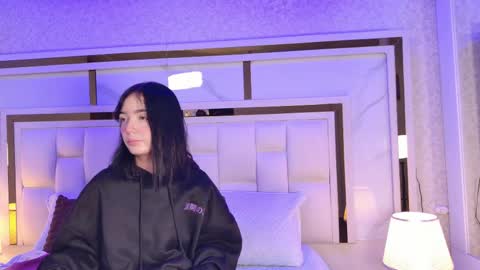 emily_dempsey online show from May 17, 2026, 11:39 am