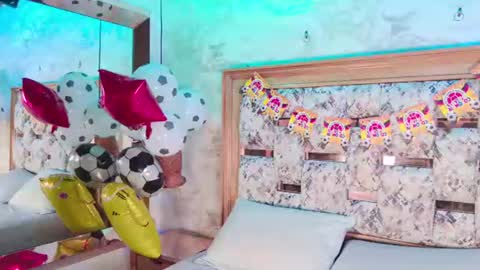 emily_dempsey online show from June 17, 2026, 7:04 pm