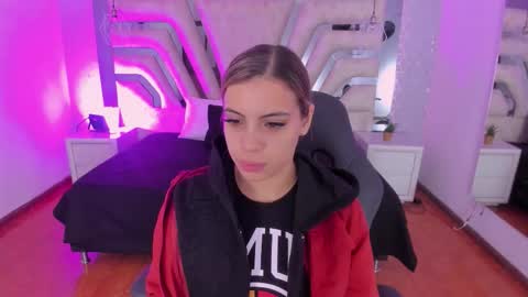 Emily online show from September 19, 2025, 10:49 am