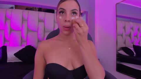 Emily online show from November 14, 2025, 11:31 am