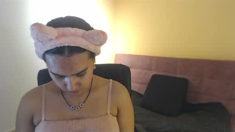 emily fox 3 online show from September 12, 2025, 3:28 am