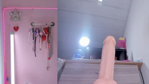 Snapshot of emily_foxxxi chatting on April 26, 2026, 10:51 pm emily_foxxxi online show from April 26, 2026, 10:51 pm