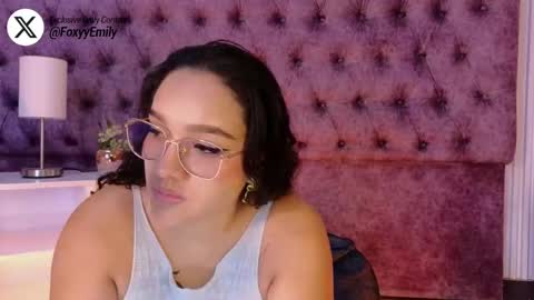Snapshot of emily_foxyy chatting on May 21, 2026, 8:49 pm Emily online show from May 21, 2026, 8:49 pm