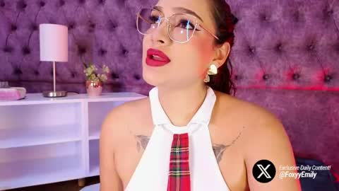Snapshot of emily_foxyy chatting on May 23, 2026, 7:07 pm Emily online show from May 23, 2026, 7:07 pm