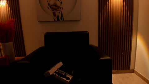 emily_frostt online show from April 14, 2026, 11:38 am