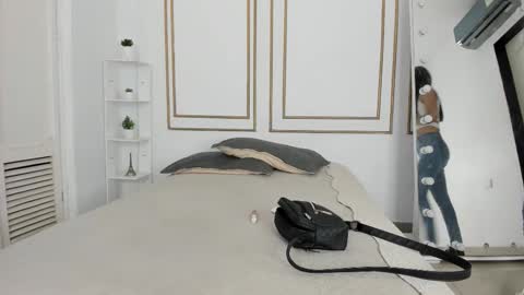 Snapshot of emily_gaviria1 chatting on March 3, 2026, 11:49 am emily_gaviria1 online show from March 3, 2026, 11:49 am