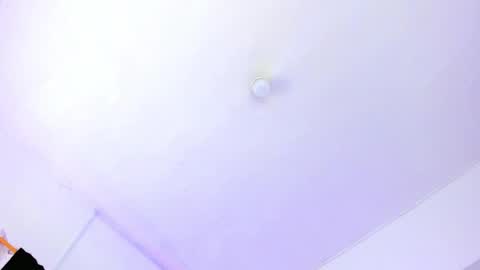 Snapshot of emily_gil1 chatting on May 29, 2026, 5:05 am Emi online show from May 29, 2026, 5:05 am