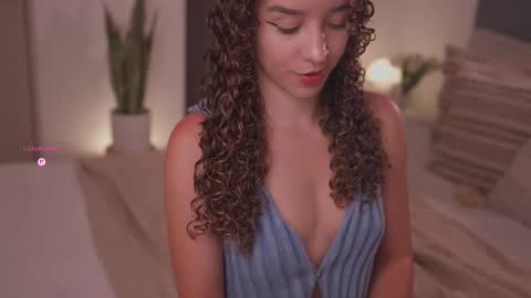 Juliana online show from March 16, 2026, 11:31 pm