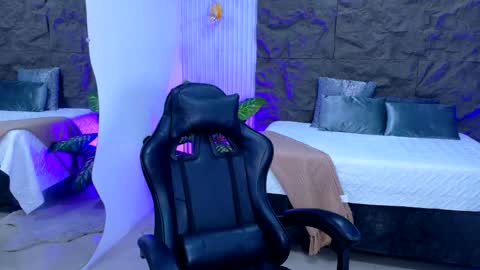 Snapshot of emily_jones3 chatting on April 29, 2026, 12:20 pm Emily online show from April 29, 2026, 12:20 pm