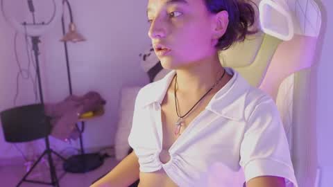 mily online show from June 4, 2026, 7:09 pm