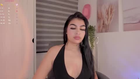 EmilyKenner  Independent model  online show from September 9, 2025, 10:59 am