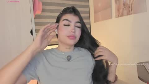 EmilyKenner  Independent model  online show from March 30, 2026, 12:28 pm