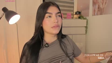 Snapshot of emily_kenner chatting on April 26, 2026, 2:15 pm EmilyKenner Independent model online show from April 26, 2026, 2:15 pm