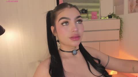 Snapshot of emily_kenner chatting on May 17, 2026, 12:01 pm EmilyKenner Independent model online show from May 17, 2026, 12:01 pm