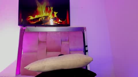 emily lady20  Independient modelIndependiente online show from January 2, 2025, 10:44 pm