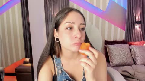 Emily online show from September 16, 2025, 2:51 pm