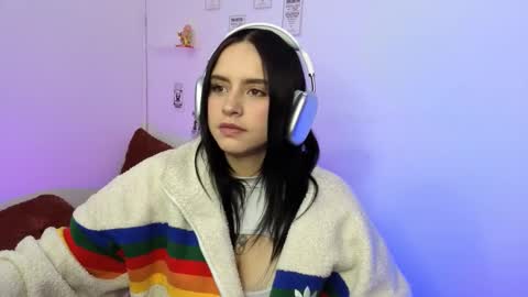 Snapshot of emily_lindey_ chatting on February 7, 2026, 2:26 am Emily Lindey online show from February 7, 2026, 2:26 am