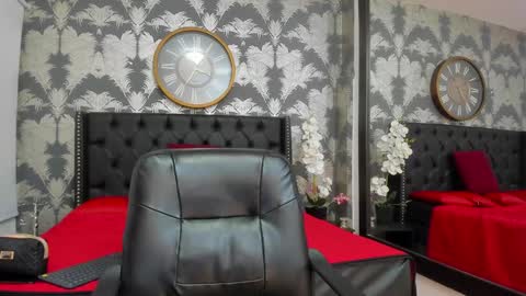 Emily online show from February 4, 2025, 3:26 pm