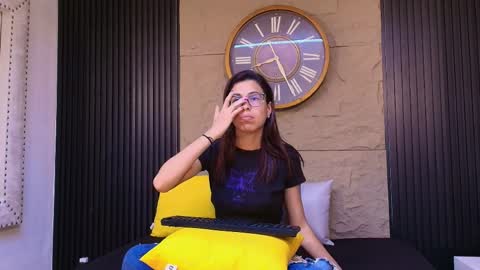 Emily online show from April 2, 2026, 9:01 pm