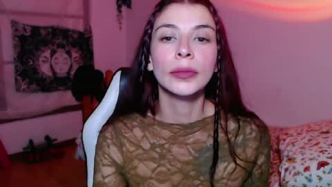 Snapshot of emily_mckey chatting on August 6, 2026, 9:39 pm Emily online show from August 6, 2026, 9:39 pm