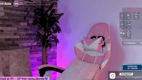 Snapshot of emily_montoya chatting on October 26, 2025, 10:04 pm Emily online show from October 26, 2025, 10:04 pm