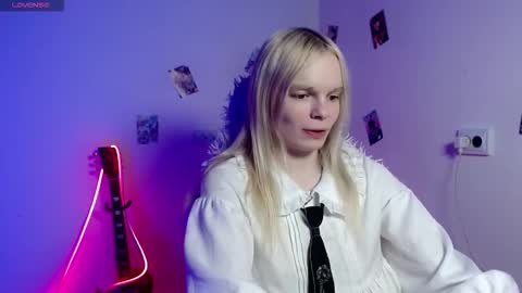 Snapshot of emily_nyaffe123 chatting on March 13, 2026, 5:19 pm Lia online show from March 13, 2026, 5:19 pm